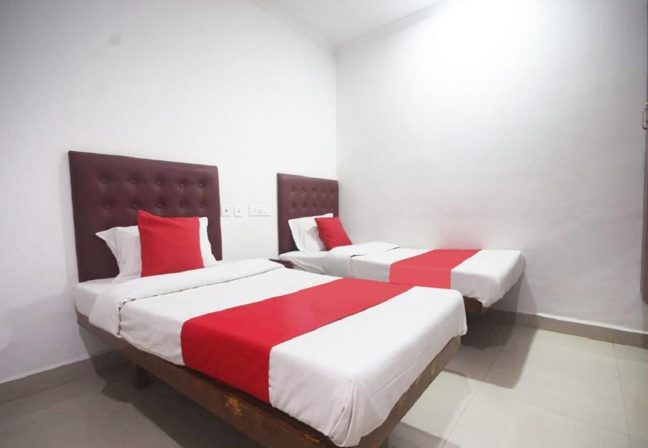 Hotel Jayaram Чидамбарам Екстериор снимка