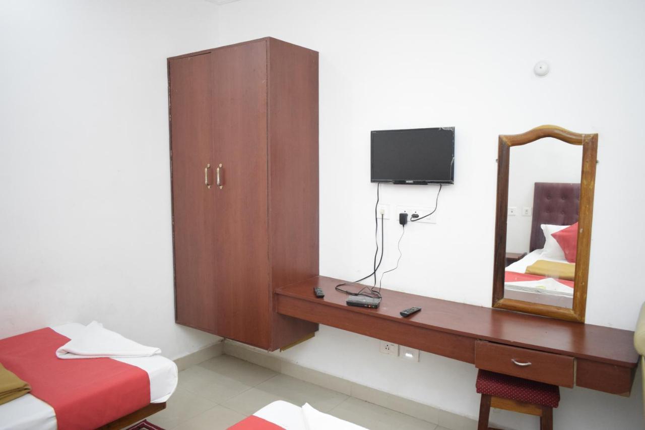 Hotel Jayaram Чидамбарам Екстериор снимка