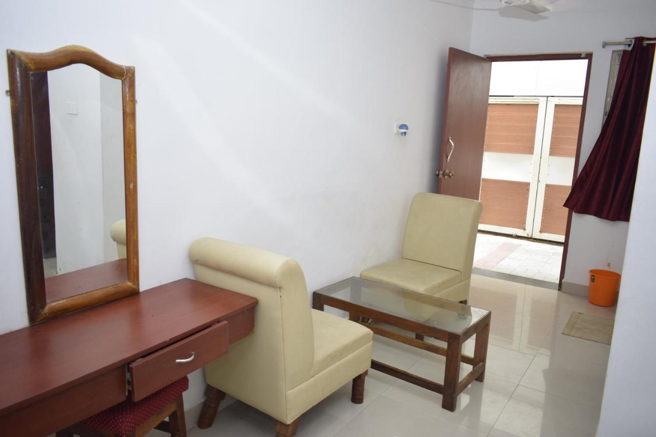 Hotel Jayaram Чидамбарам Екстериор снимка